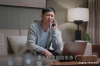 标题：要账不给，带老婆孩子去？这事儿你怎么看？